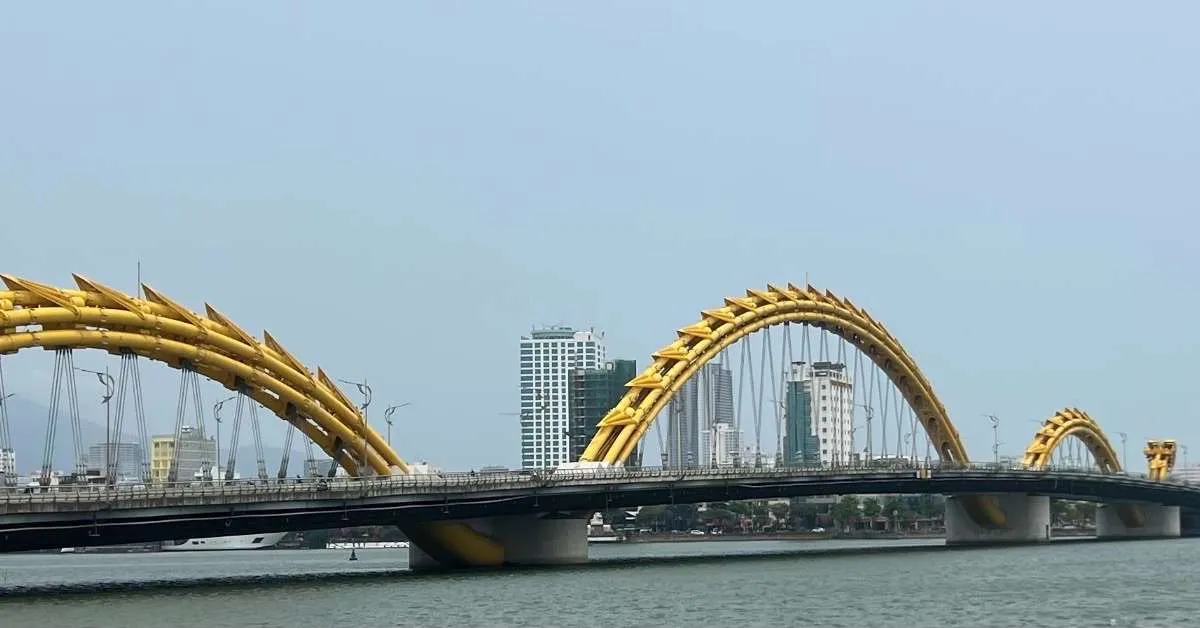 Marvelous view of Dragon Bridge in Da Nang