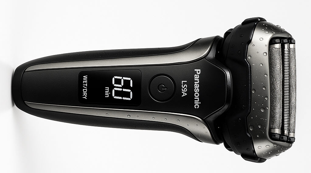 Comparison chart featuring the Panasonic ES-LS9A-K811 and various other electric shavers, showcasing differences in features and performance.