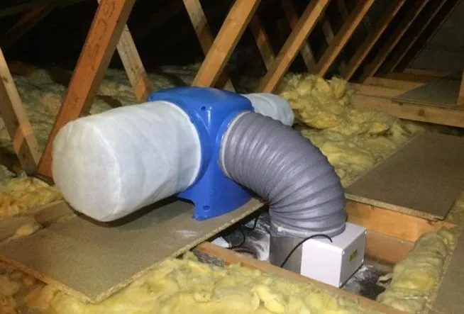 Simple schematic of a Positive Input Ventilation unit, highlighting key components and airflow mechanism