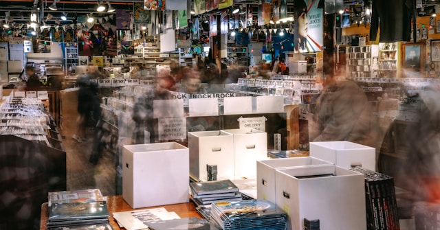 Graph showing increased website traffic with SEO-related icons surrounding it