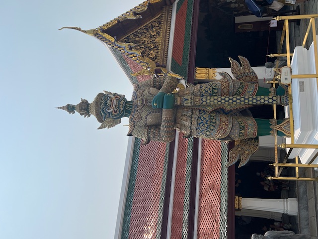 Travel To Southeast Asia: Thailand Staue at the Palace