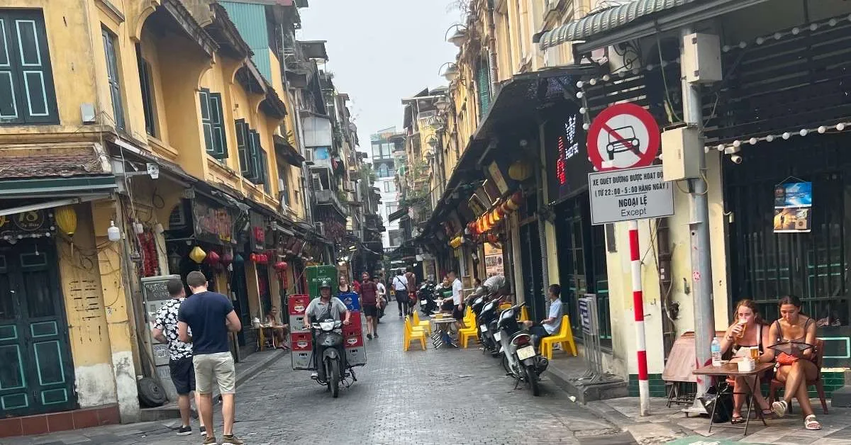 Autumn: Best time to visit Hanoi Vietnam